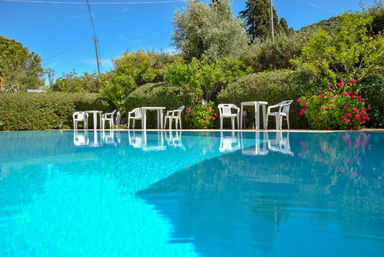 Moulinos Studios Svoronata Buitenkant foto