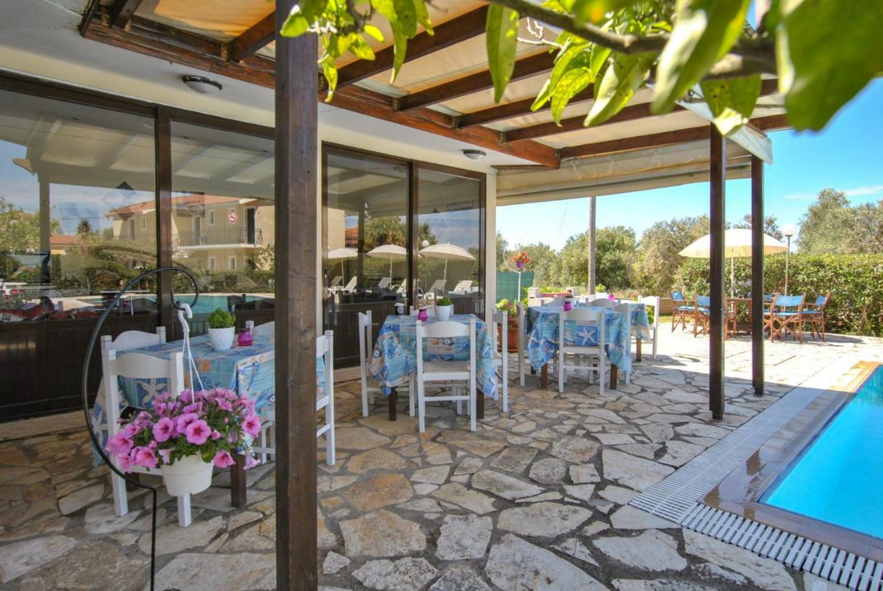 Moulinos Studios Svoronata Buitenkant foto
