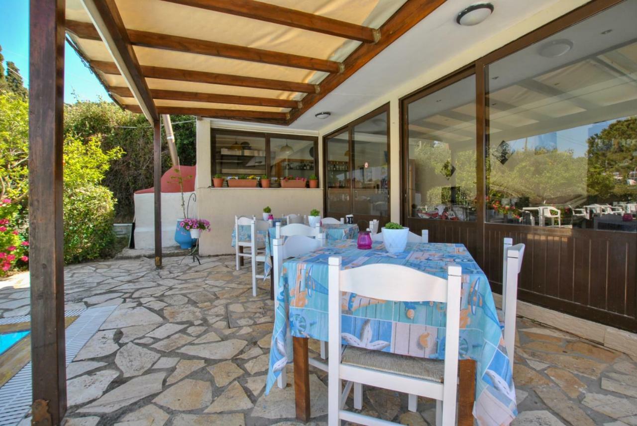 Moulinos Studios Svoronata Buitenkant foto